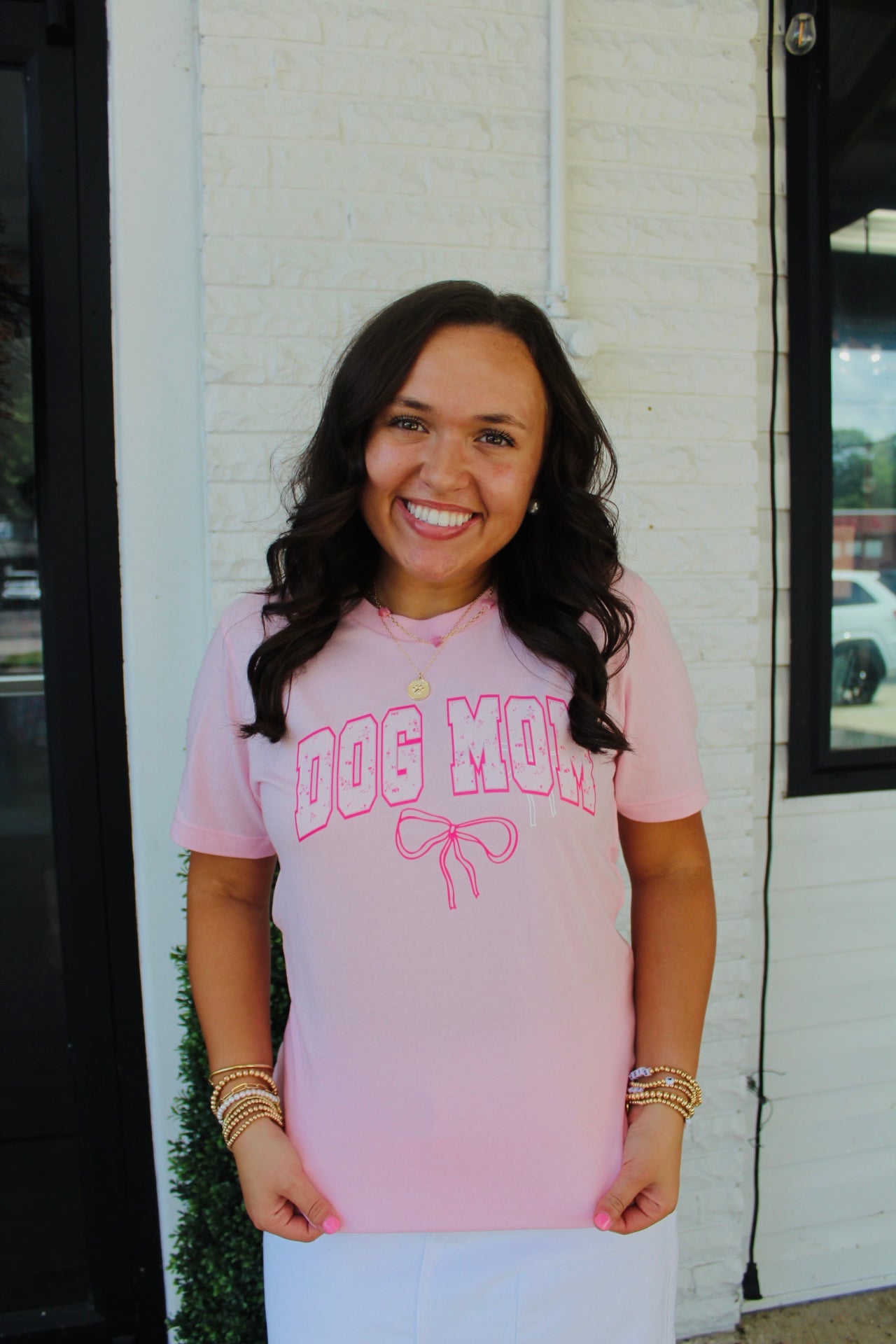 Pink Dog Mom Bow Graphic Tee