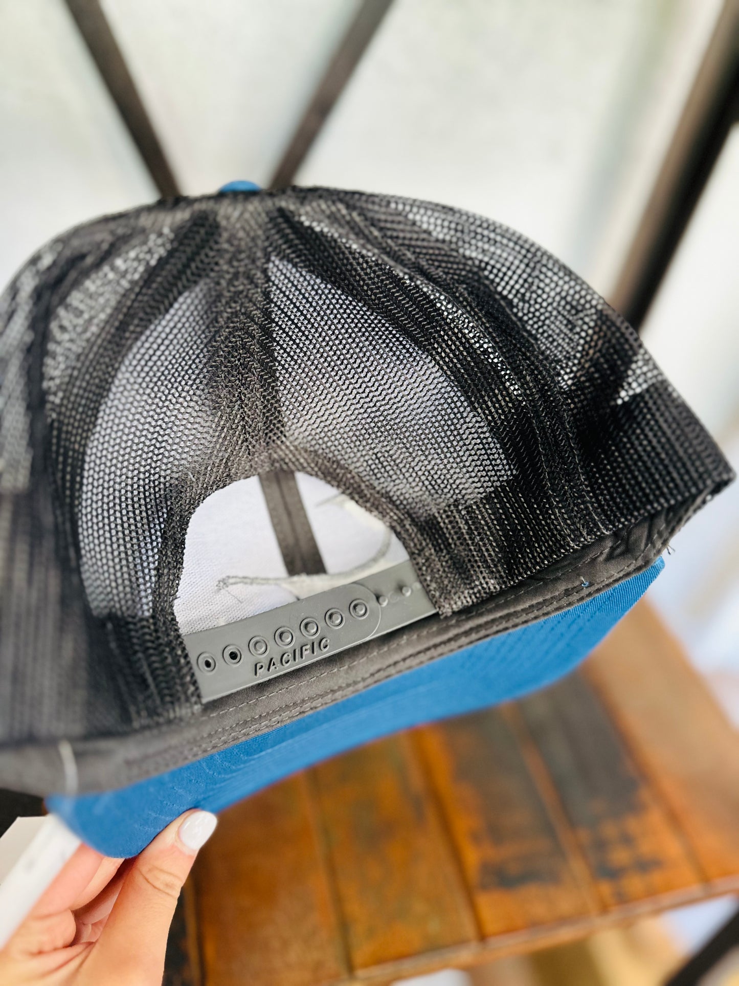 Single Hook Trucker Hat - Ocean Blue / Charcoal