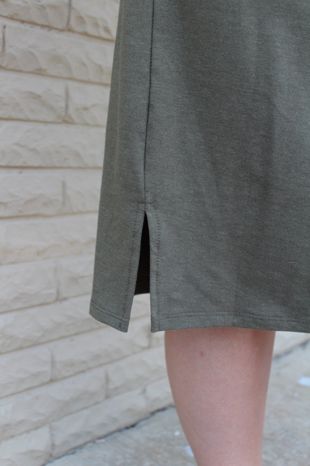 Olive Short Sleeve Elastic Waist Midi Dress