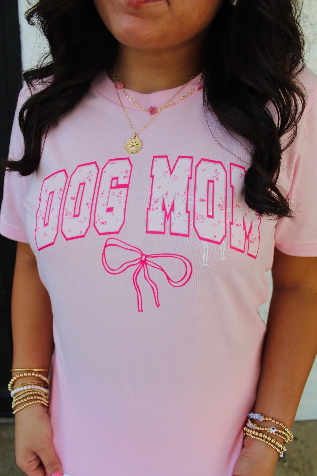 Pink Dog Mom Bow Graphic Tee