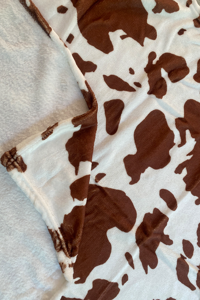 Chestnut Cow Print Blanket