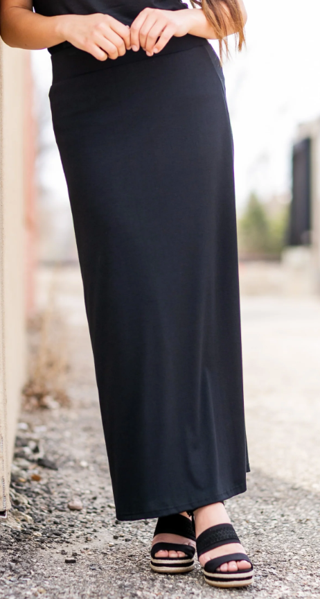 Clarise Black Premium Knit Maxi Skirt