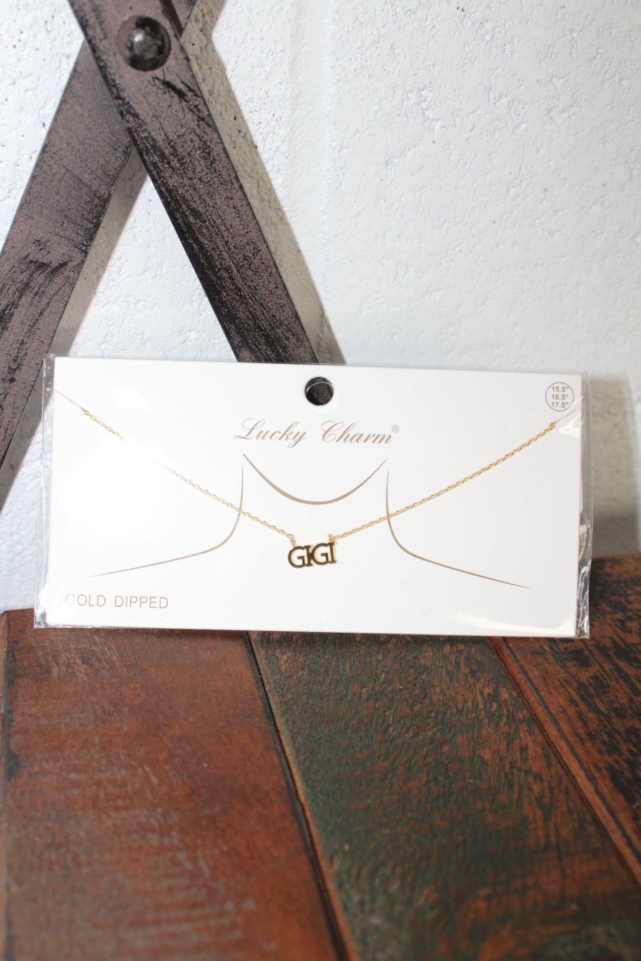 GIGI Gold Pendant Necklace